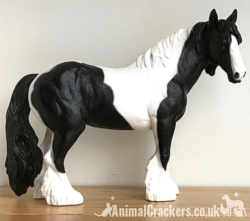 Horse ornament figurine - horse,